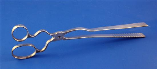 A pair of George III Irish silver bacon? tongs, 4.5 oz.